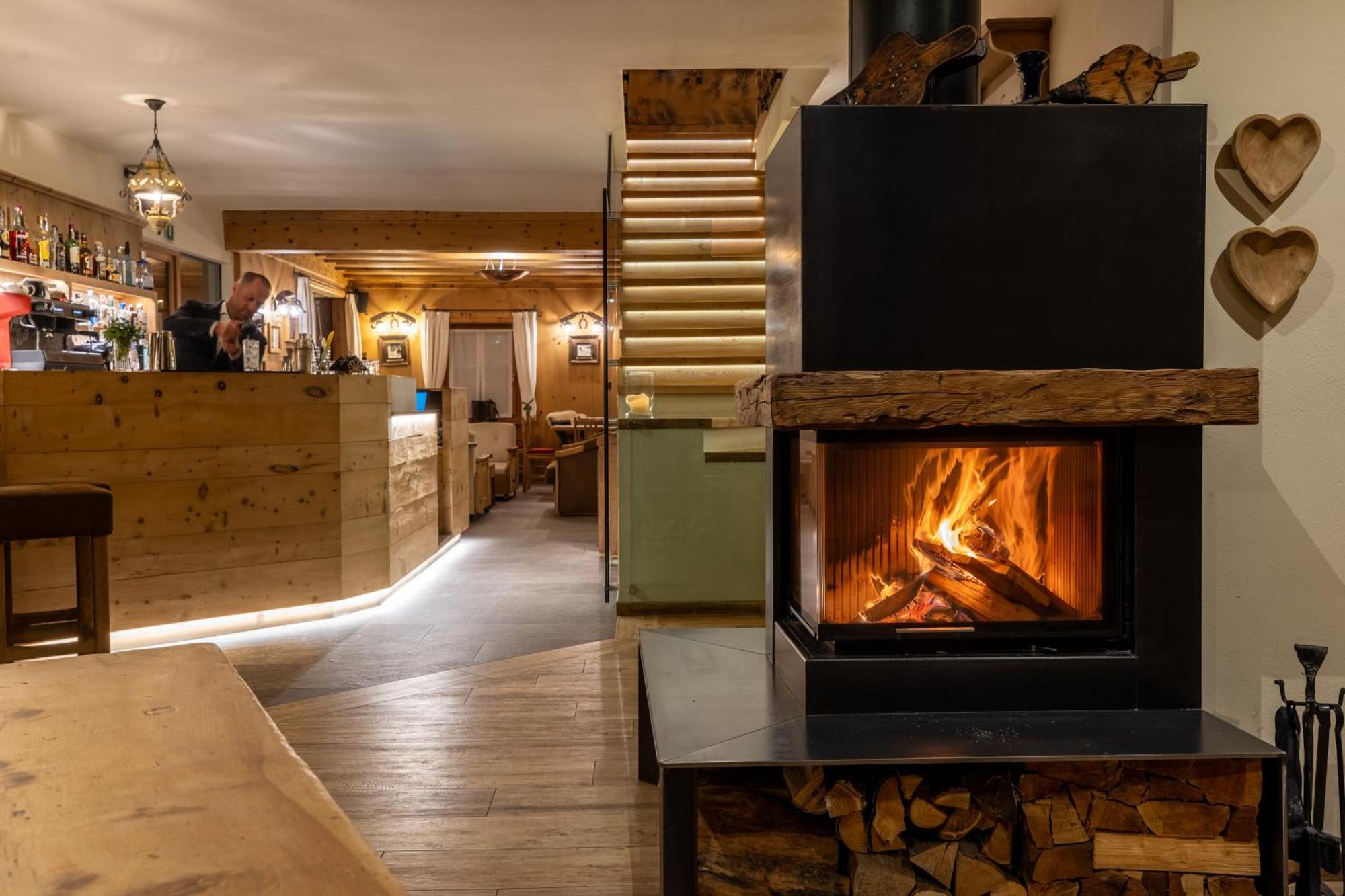 Camana Veglia Hotel Livigno Exterior photo